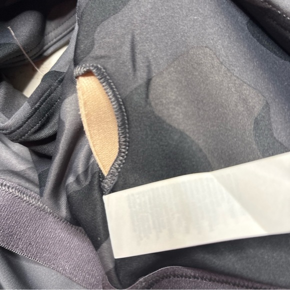 Old Navy Active Powersoft Long Line Sports Bra Top Plus Size 2X Black Camo - Picture 7 of 14